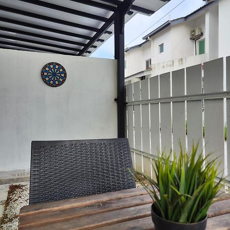 Prima Guest House - Puncak Alam Homestay Mus-Lim Friendly Bandar Puncak Alam Exteriör bild