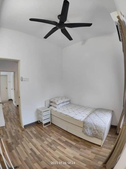 Prima Guest House - Puncak Alam Homestay Mus-Lim Friendly Bandar Puncak Alam Exteriör bild